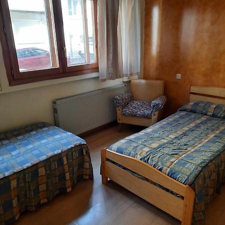 Habitaciones Pension El Parque Sabiñánigo Dış mekan fotoğraf