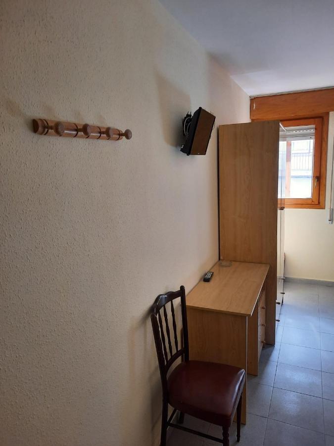 Habitaciones Pension El Parque Sabiñánigo Dış mekan fotoğraf